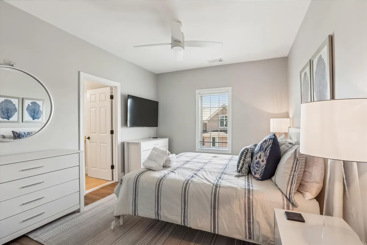 Bedroom 5 image