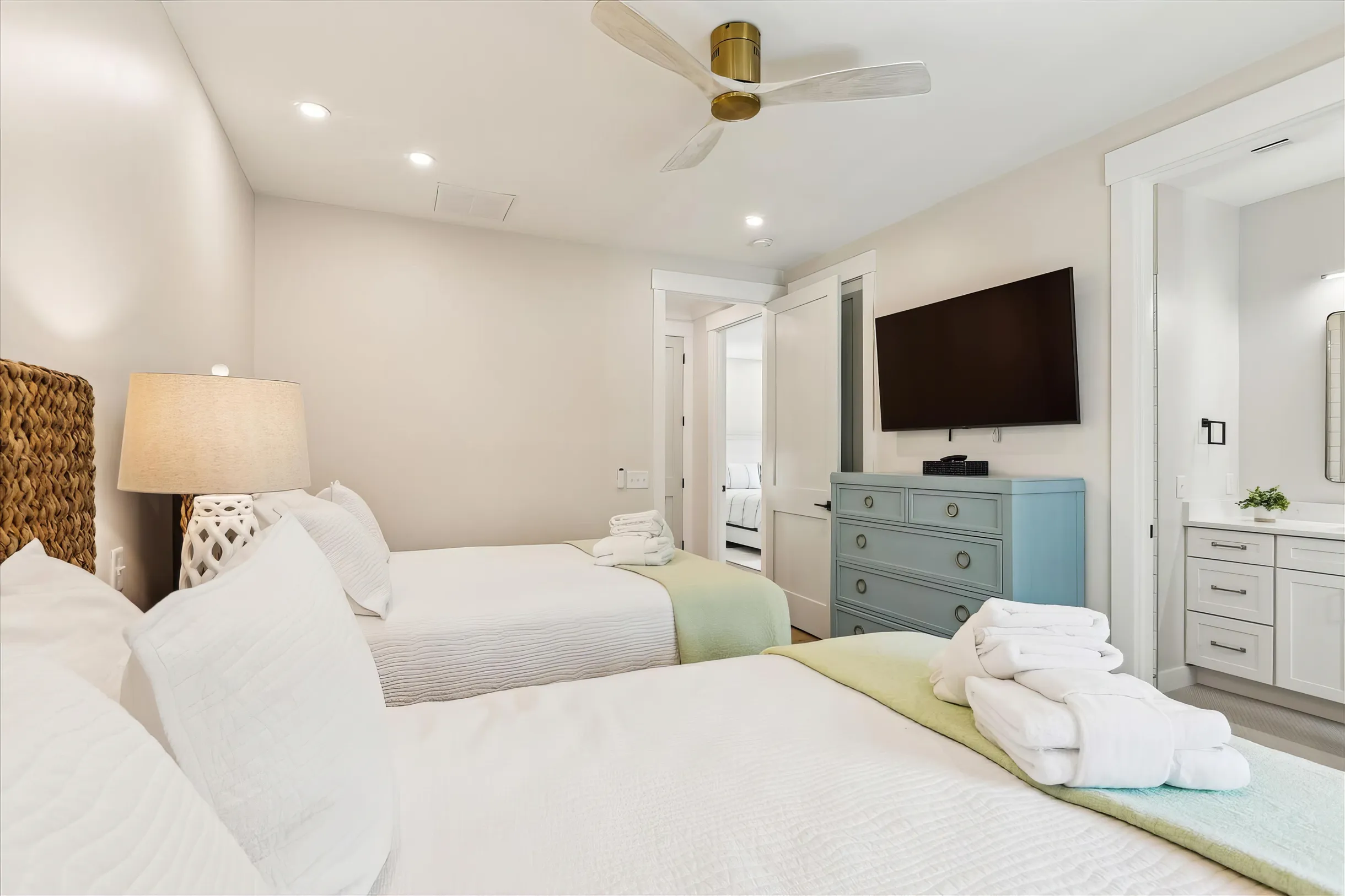 Wander Hilton Head Modern #58