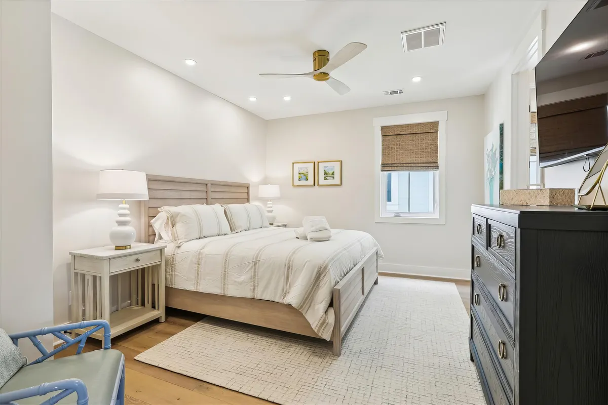 Bedroom 3 image