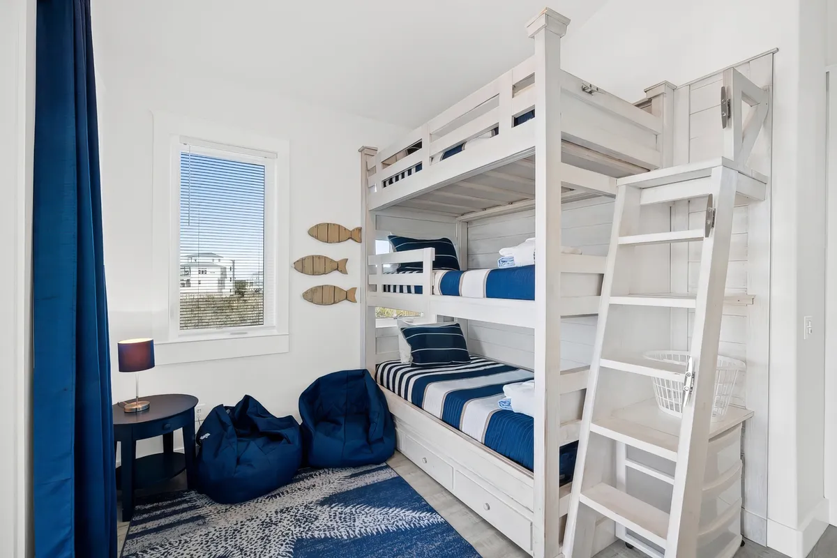 Bunk Bedroom 1 image