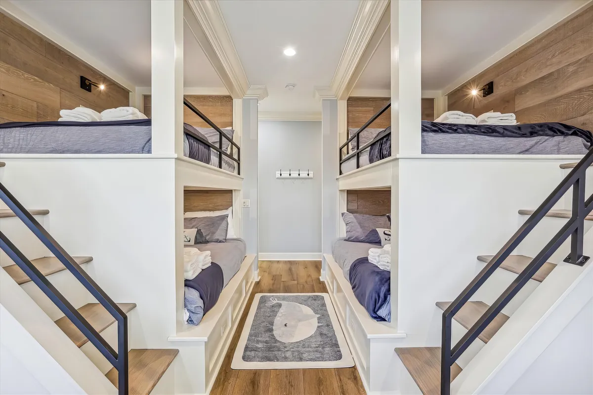 Bedroom 4 image