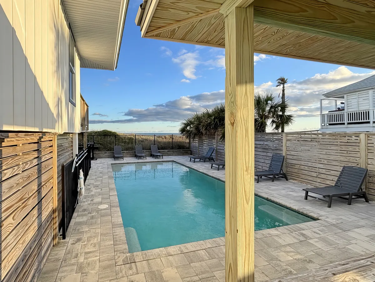 Wander St. George Magnolia