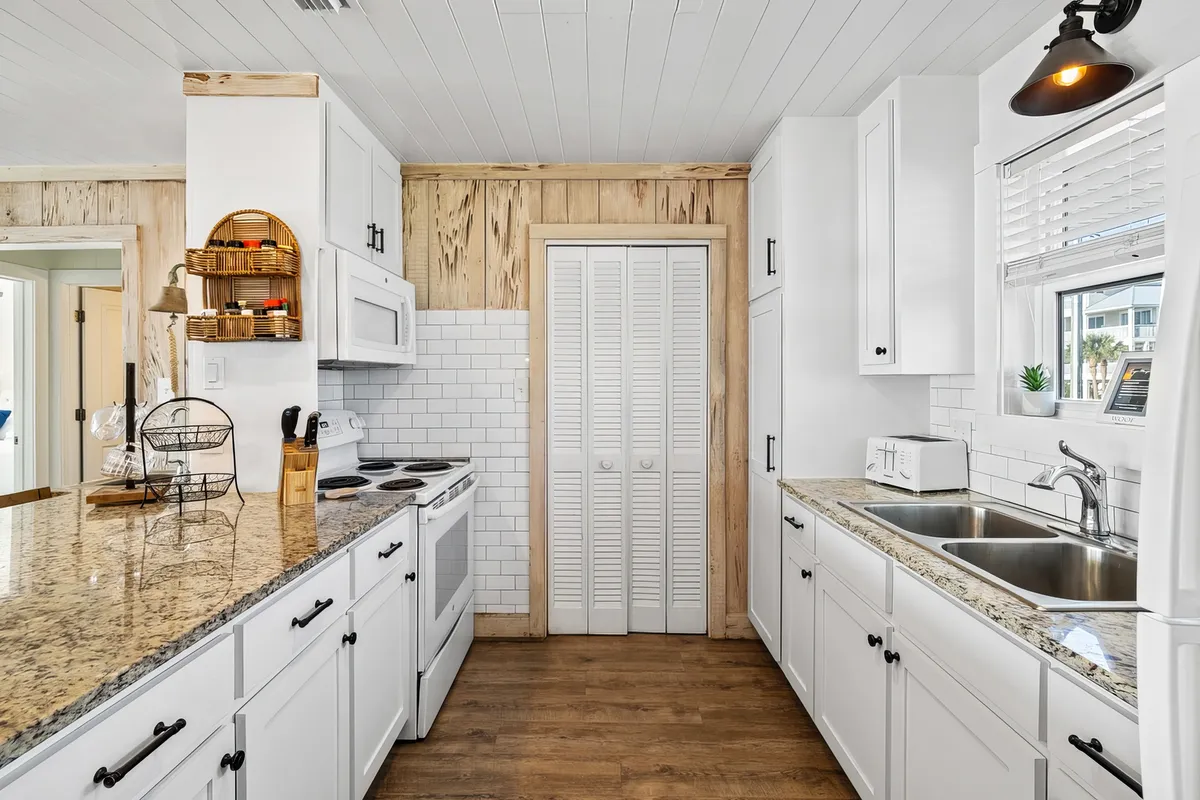 Wander St. George Magnolia