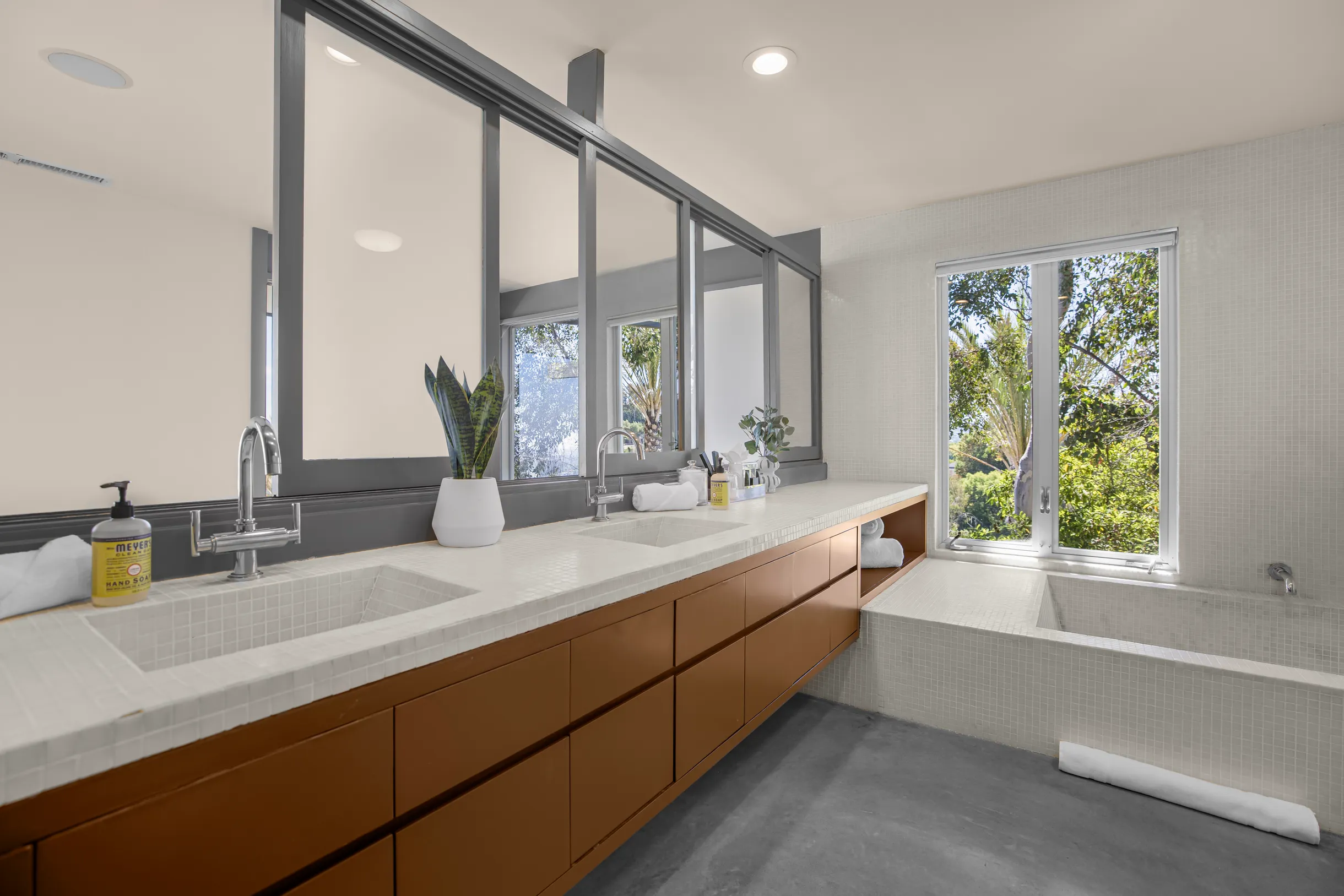 Wander Beverly Hills Garden #5