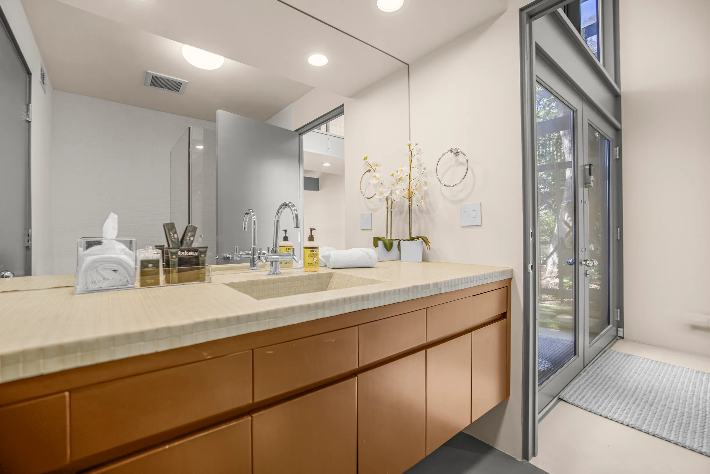 Wander Beverly Hills Garden #8