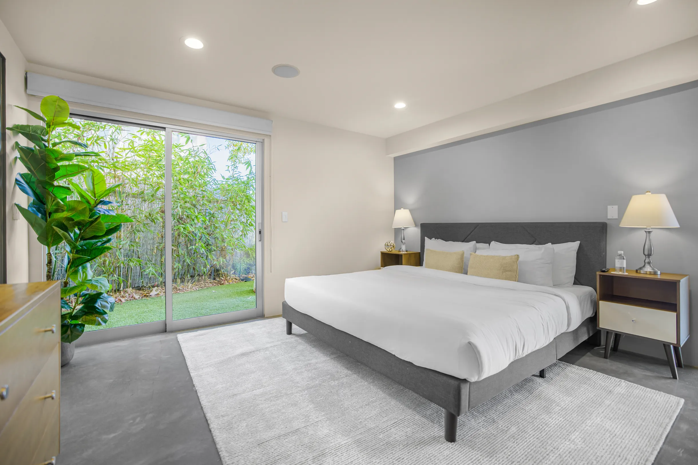 Wander Beverly Hills Garden #13