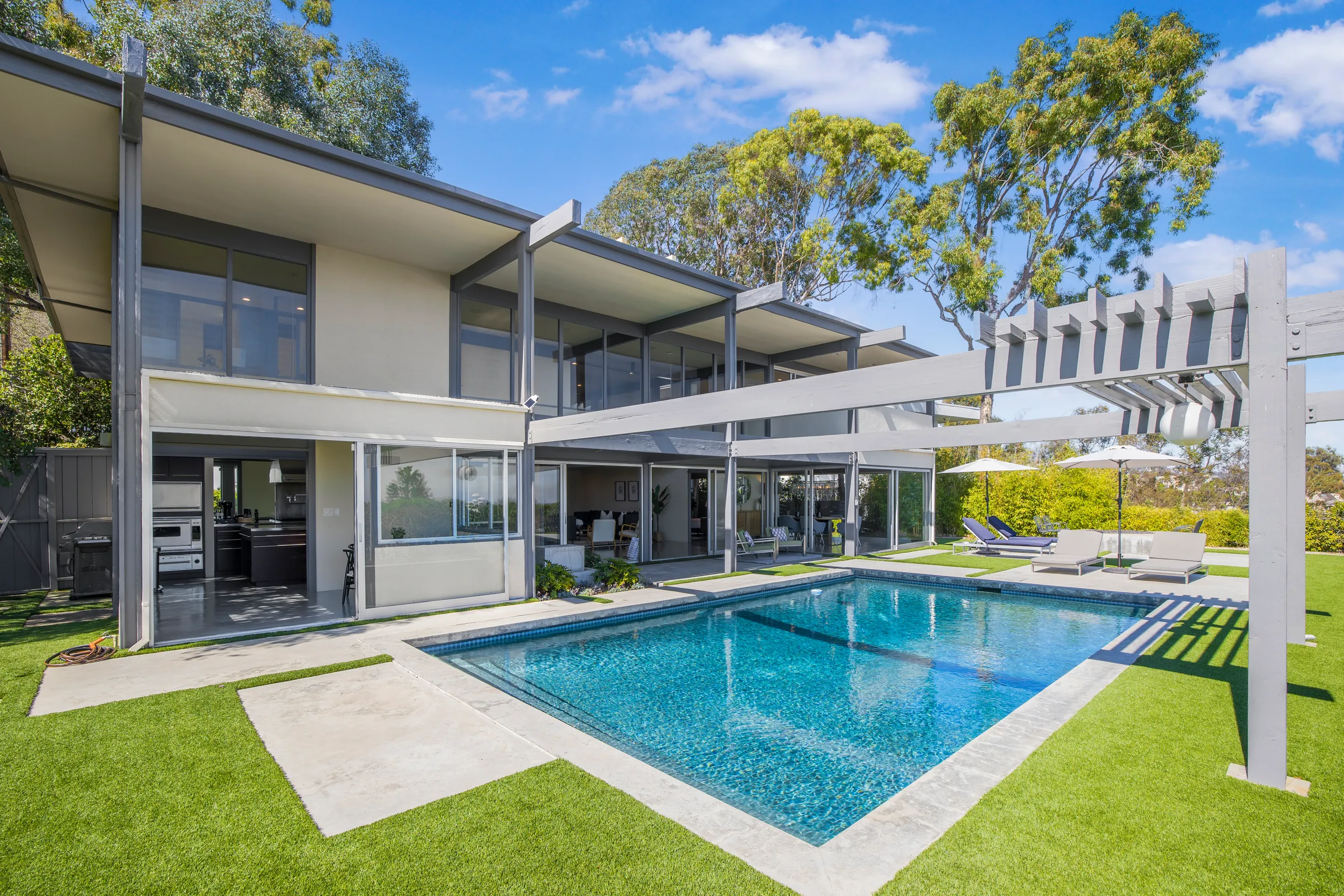 Wander Beverly Hills Garden #15