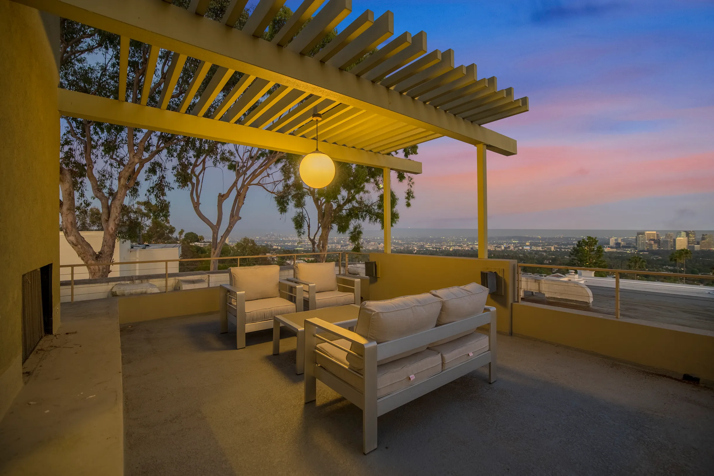 Wander Beverly Hills Garden #19