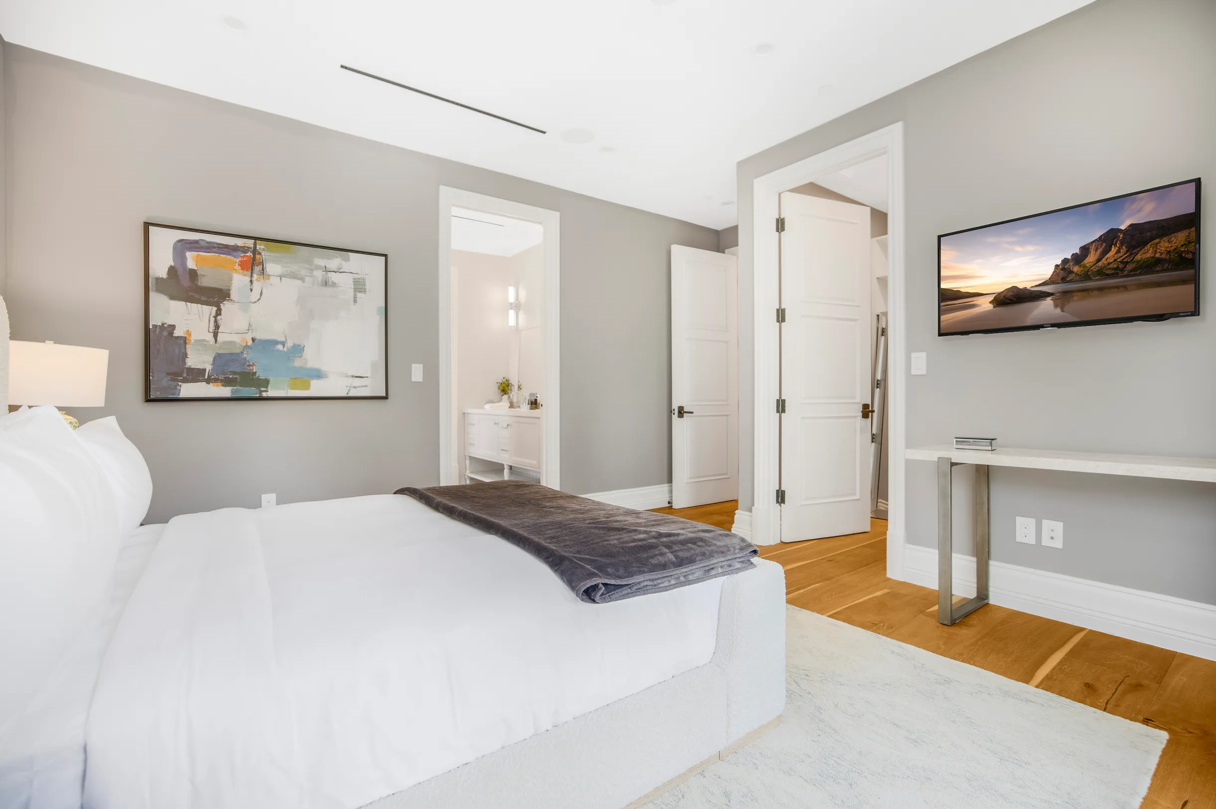 Wander Beverly Hills Glow #28