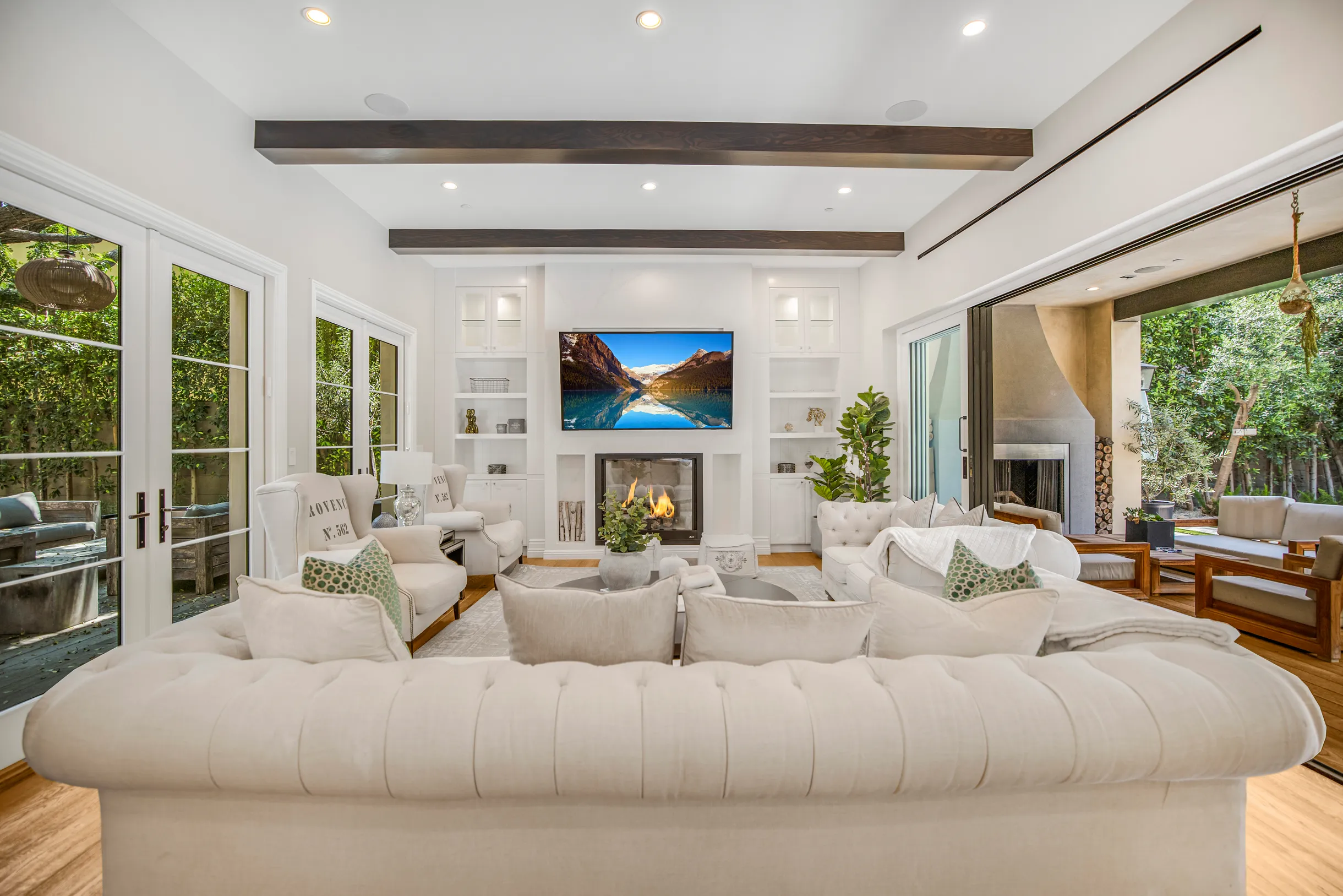 Wander Beverly Hills Glow #34