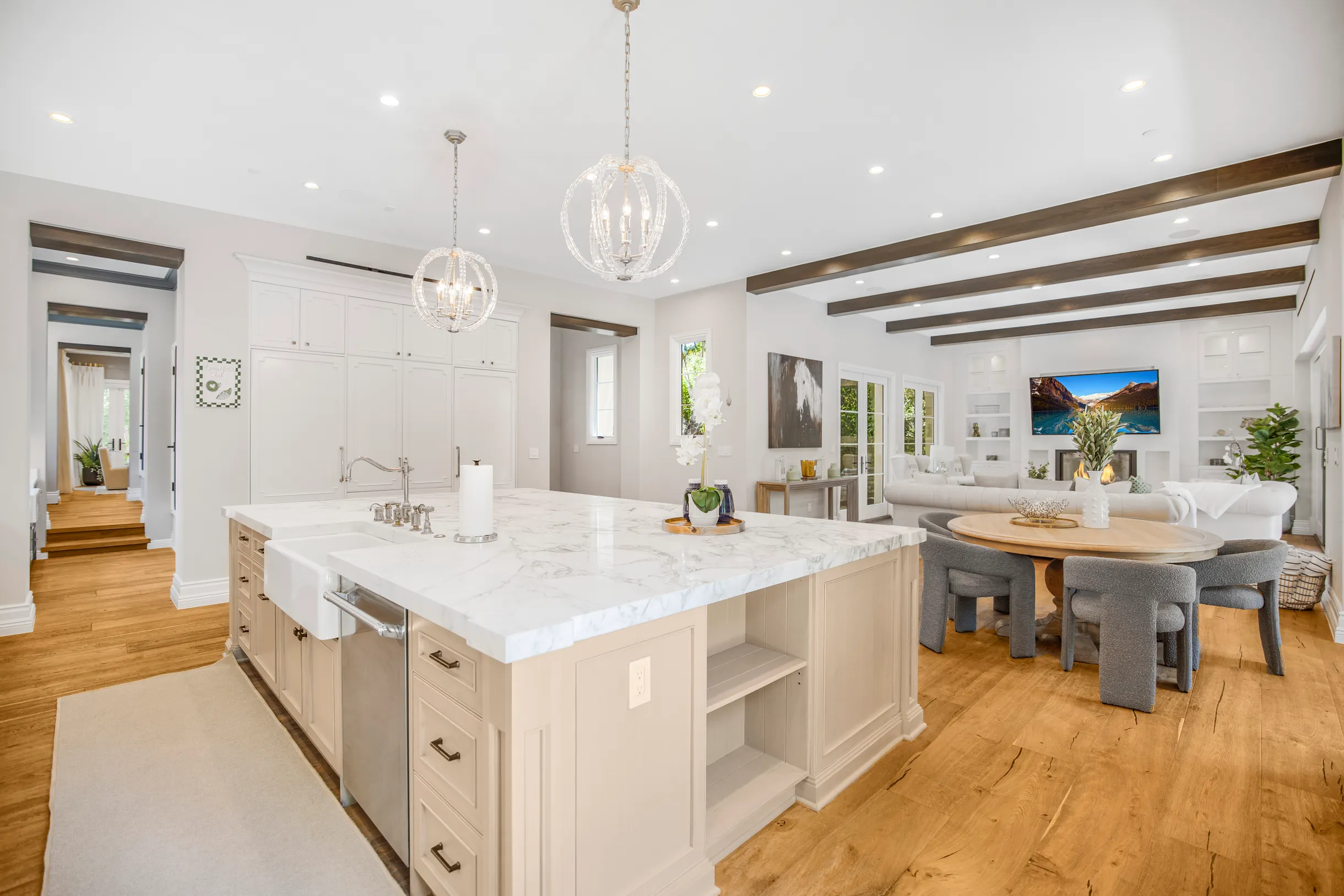 Wander Beverly Hills Glow #35