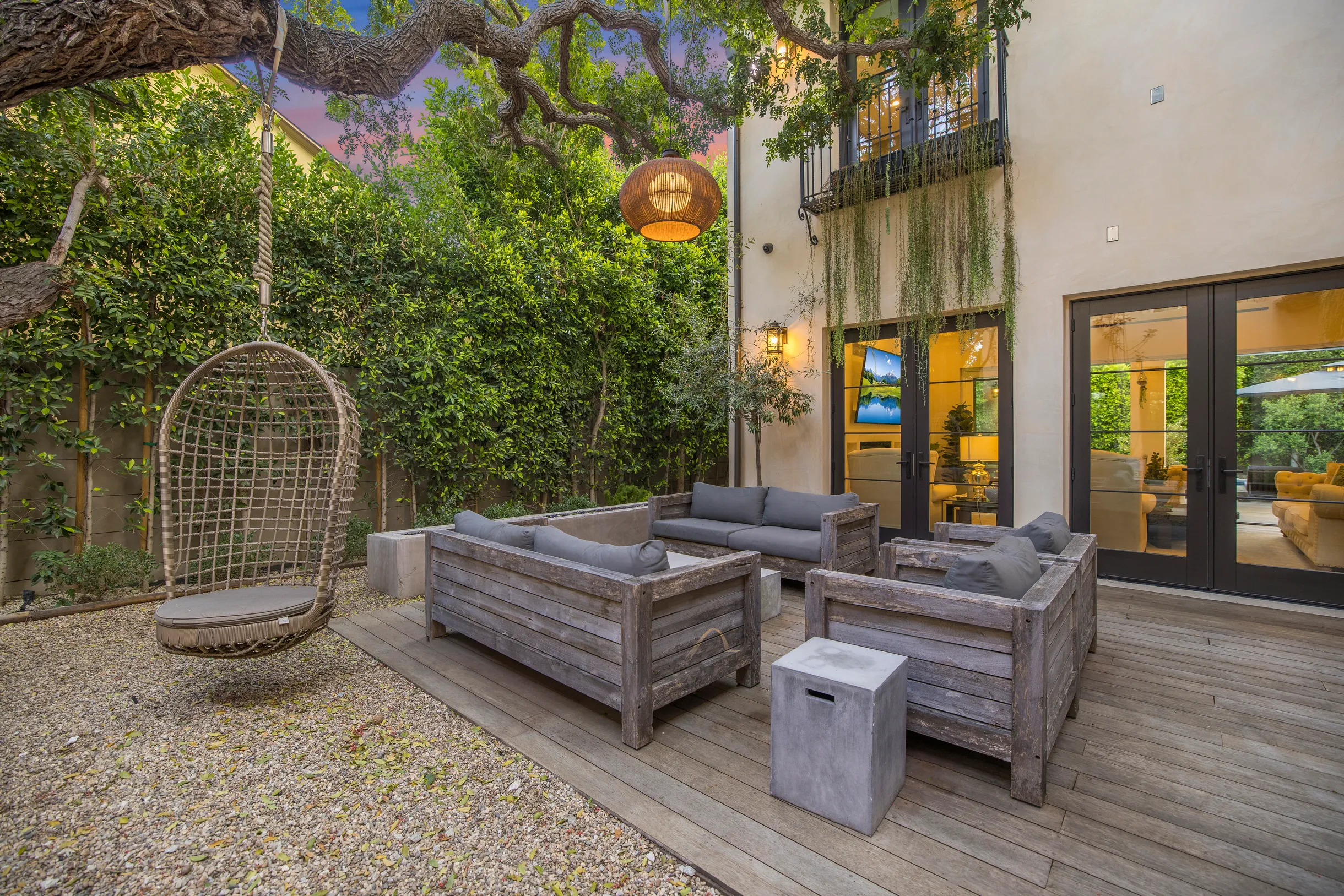 Wander Beverly Hills Glow #43