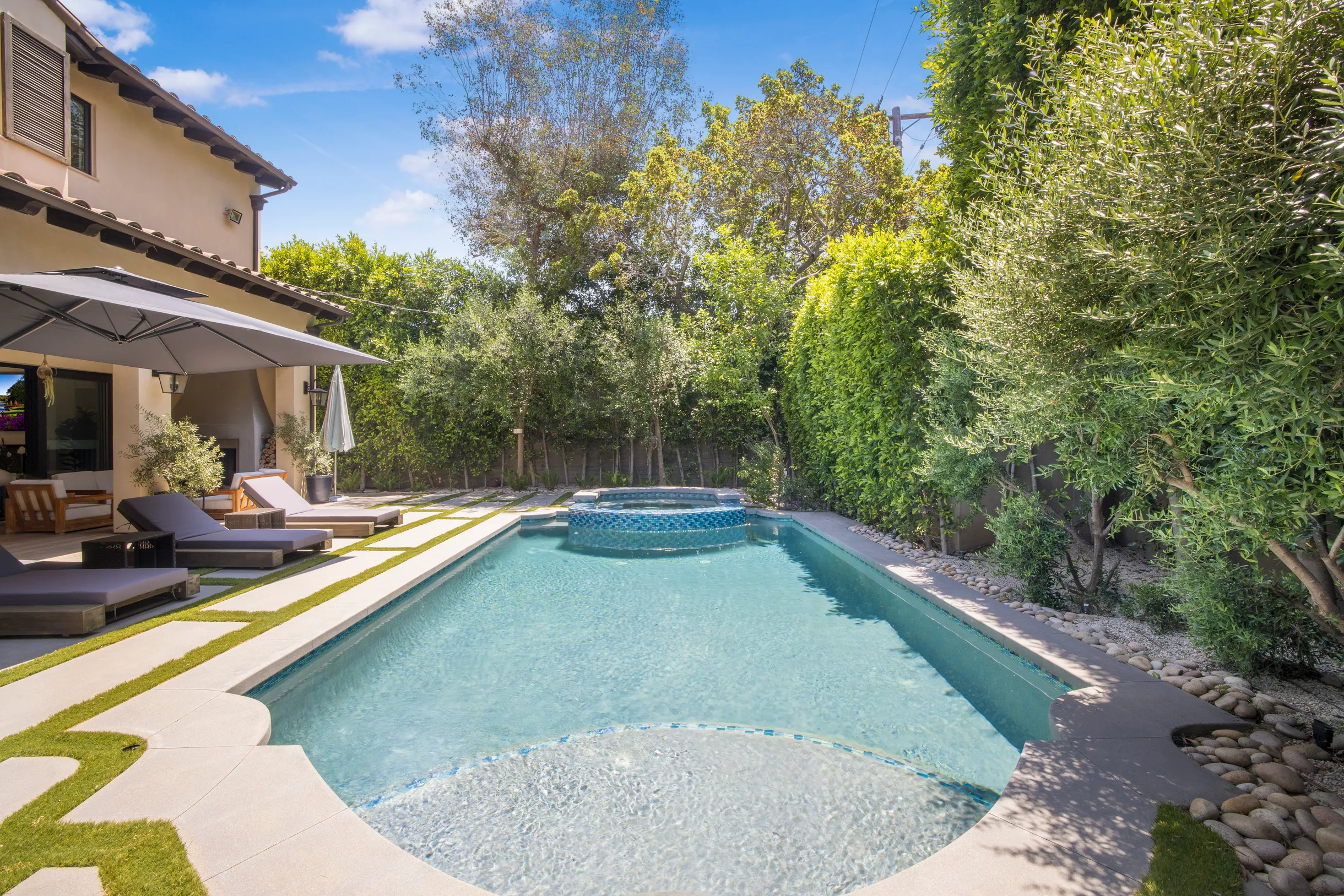 Wander Beverly Hills Glow #44