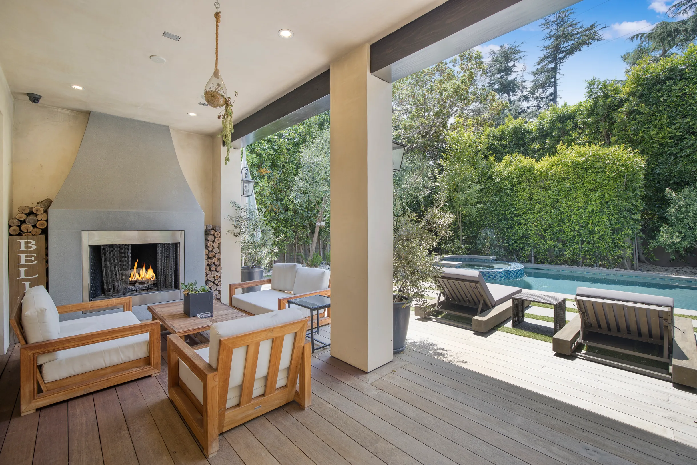 Wander Beverly Hills Glow #45