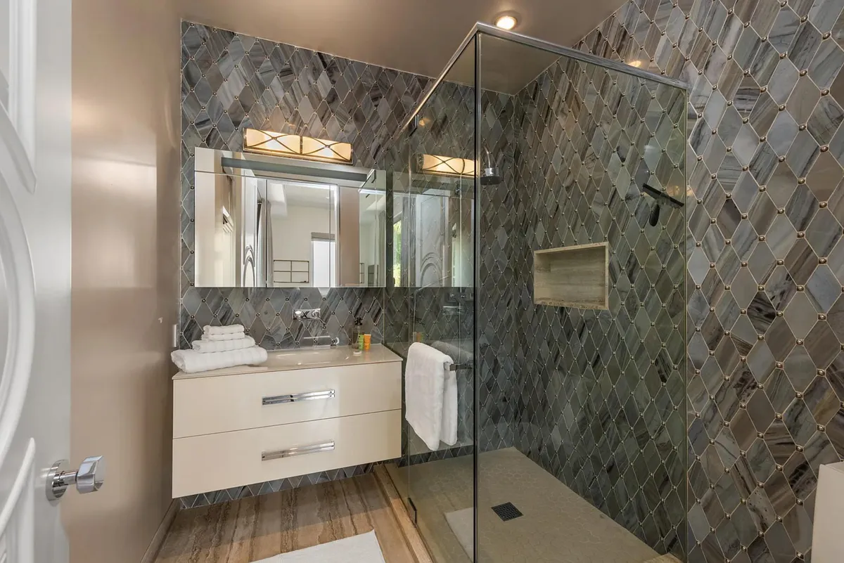 Wander West Hollywood Royale