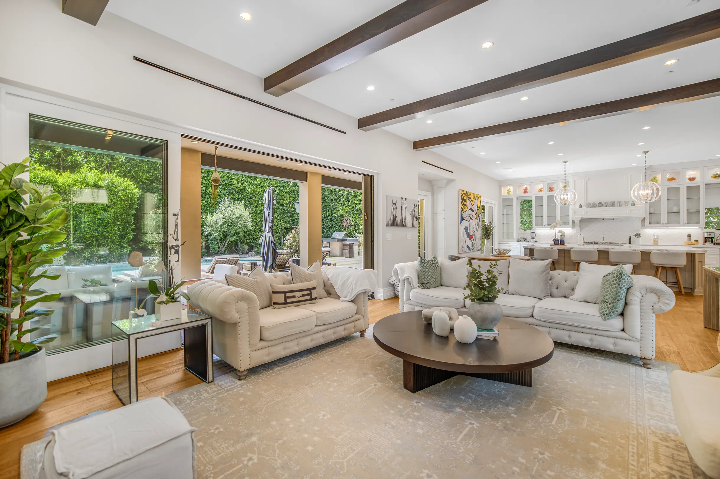 Wander Beverly Hills Glow #56