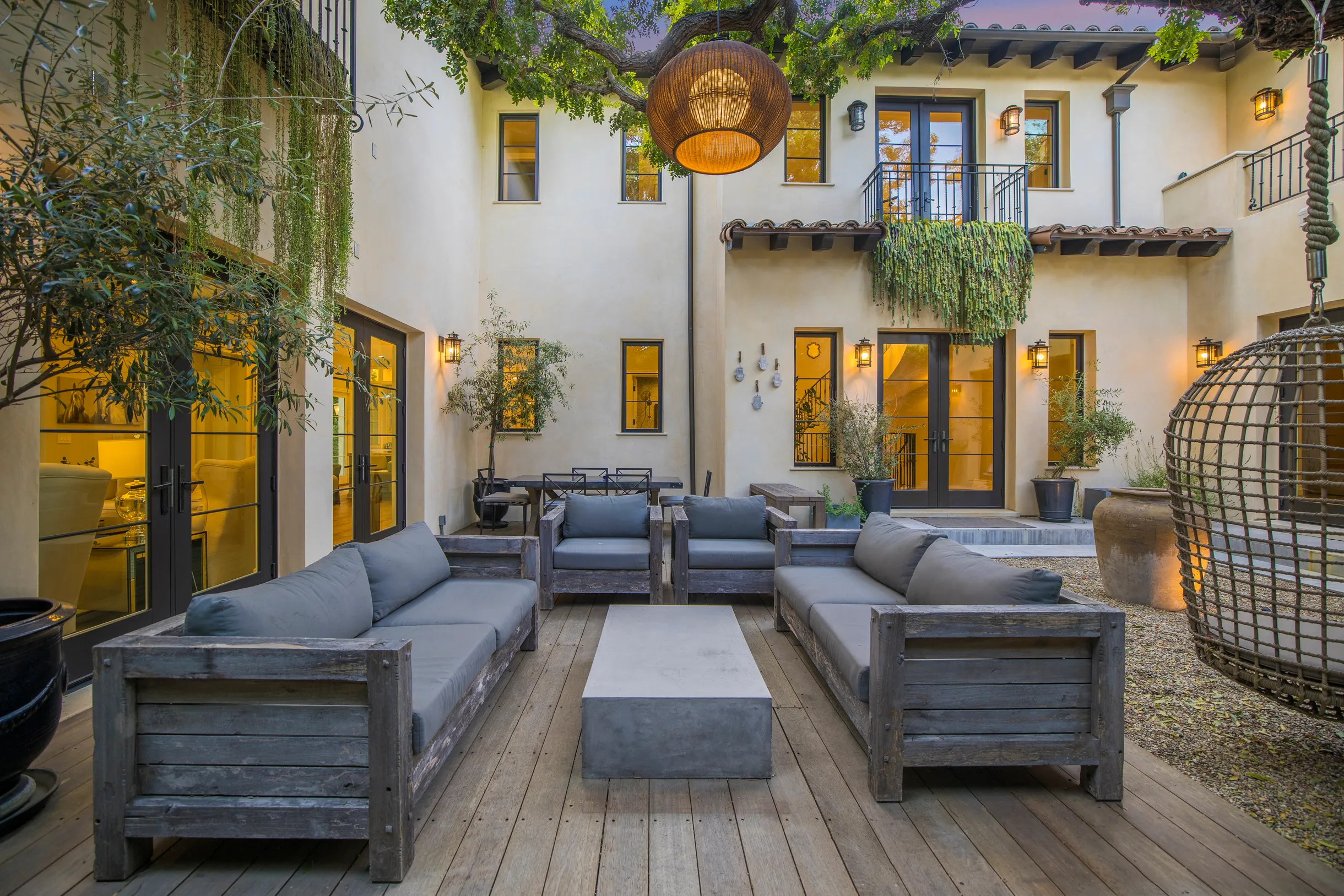 Wander Beverly Hills Glow #57