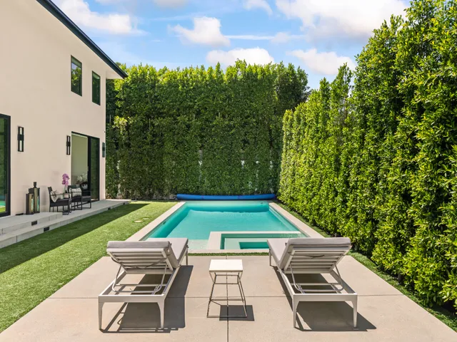 Wander Los Angeles Modern #21