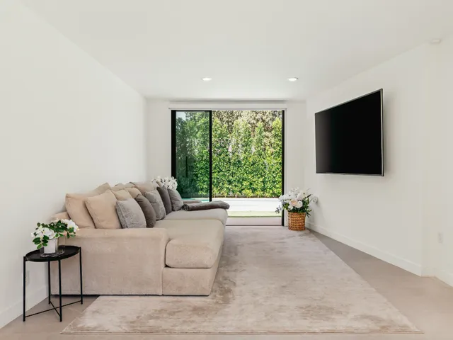 Wander Los Angeles Modern #11