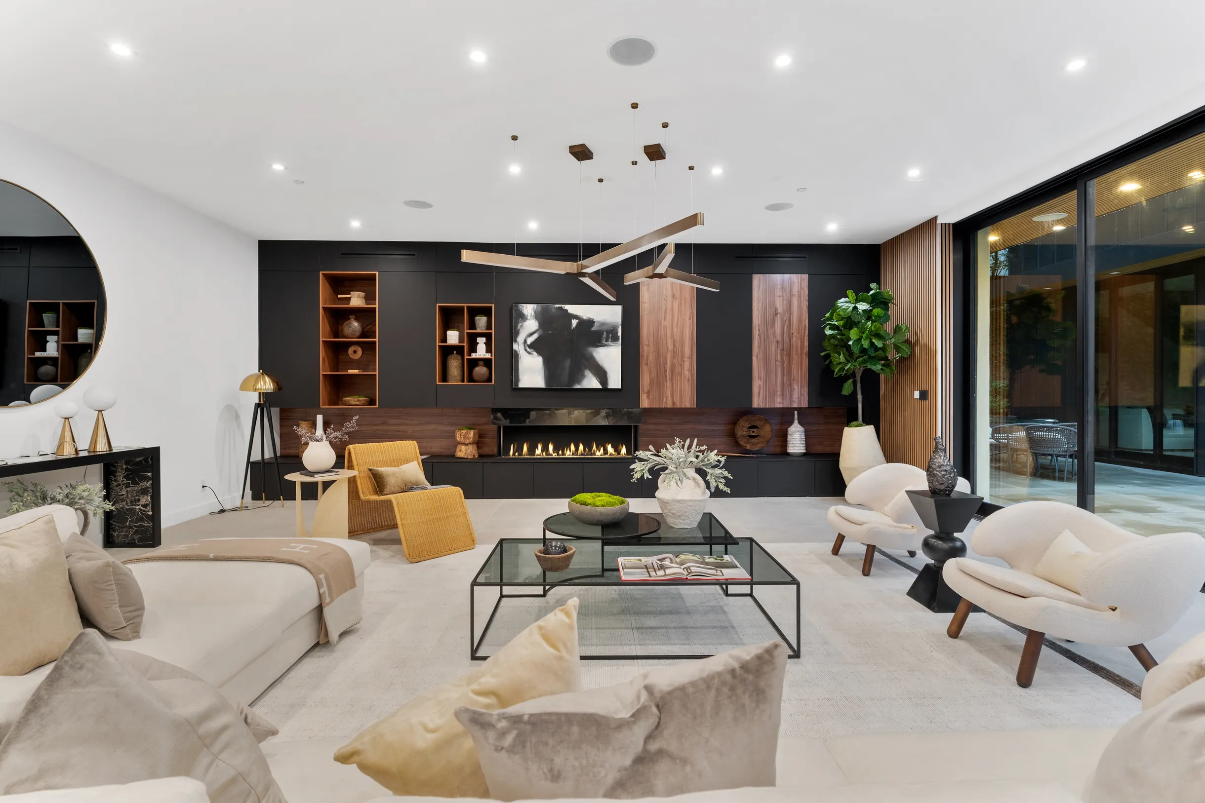 Property in Beverly Hills, Los Angeles property photo 3