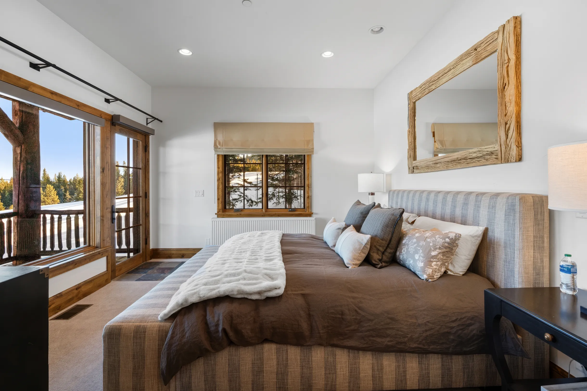Wander Big Sky Cabin #10