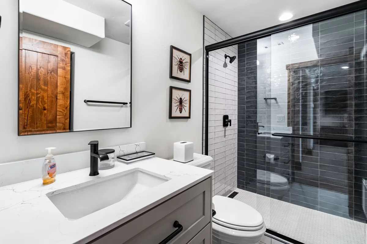 Wander Big Sky Cabin