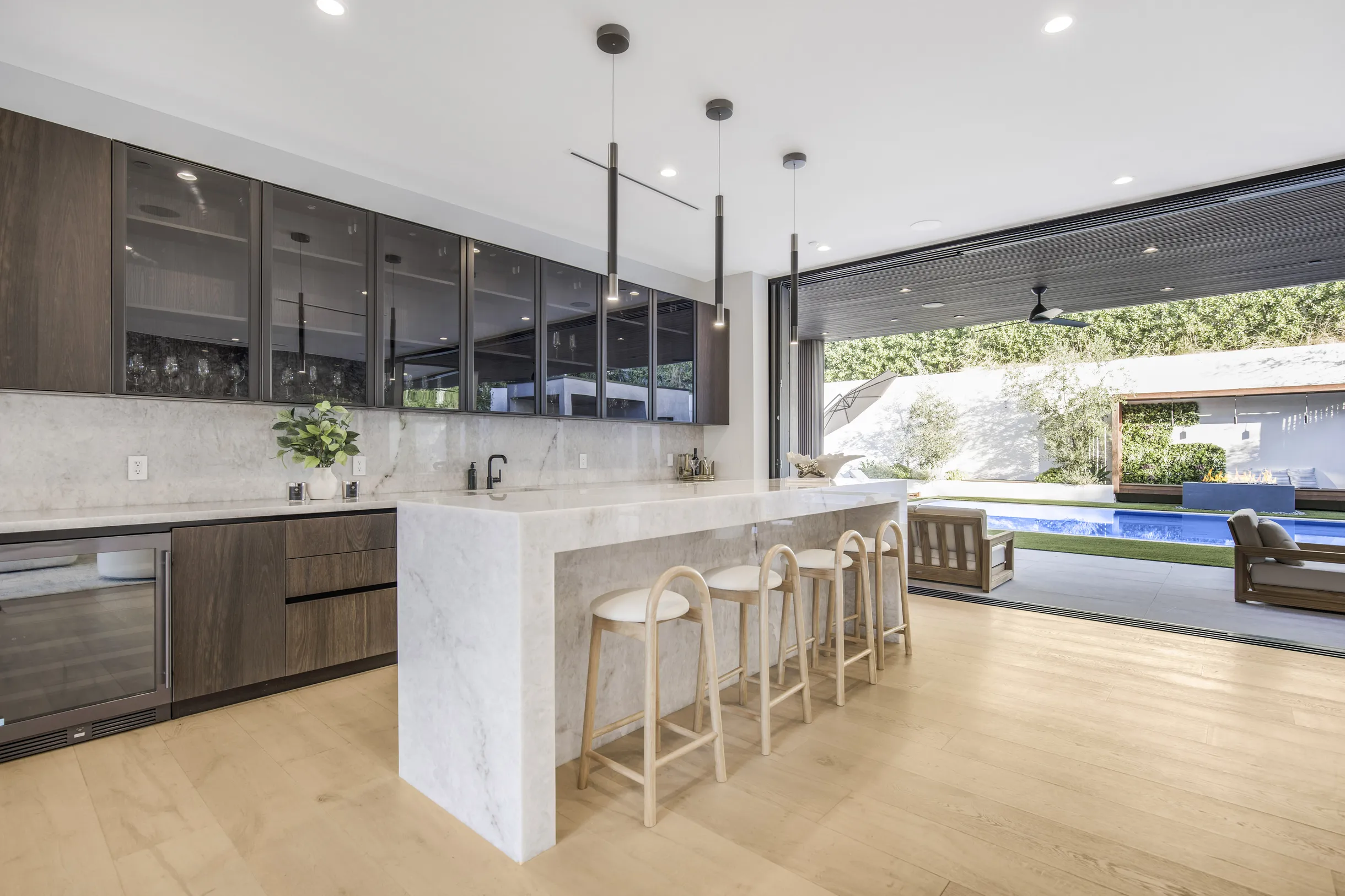 Wander Sherman Oaks Retreat #4