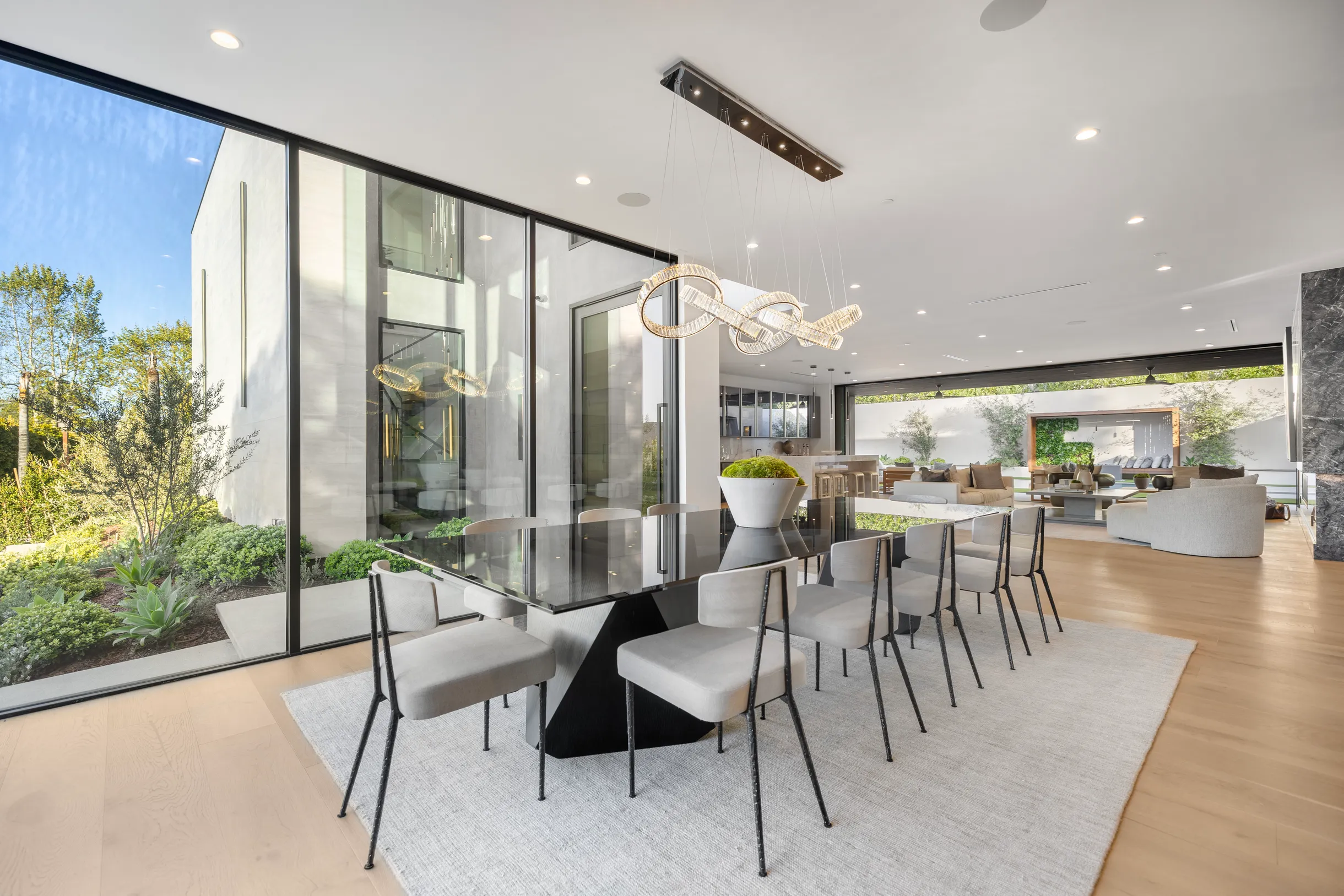 Wander Sherman Oaks Retreat #5