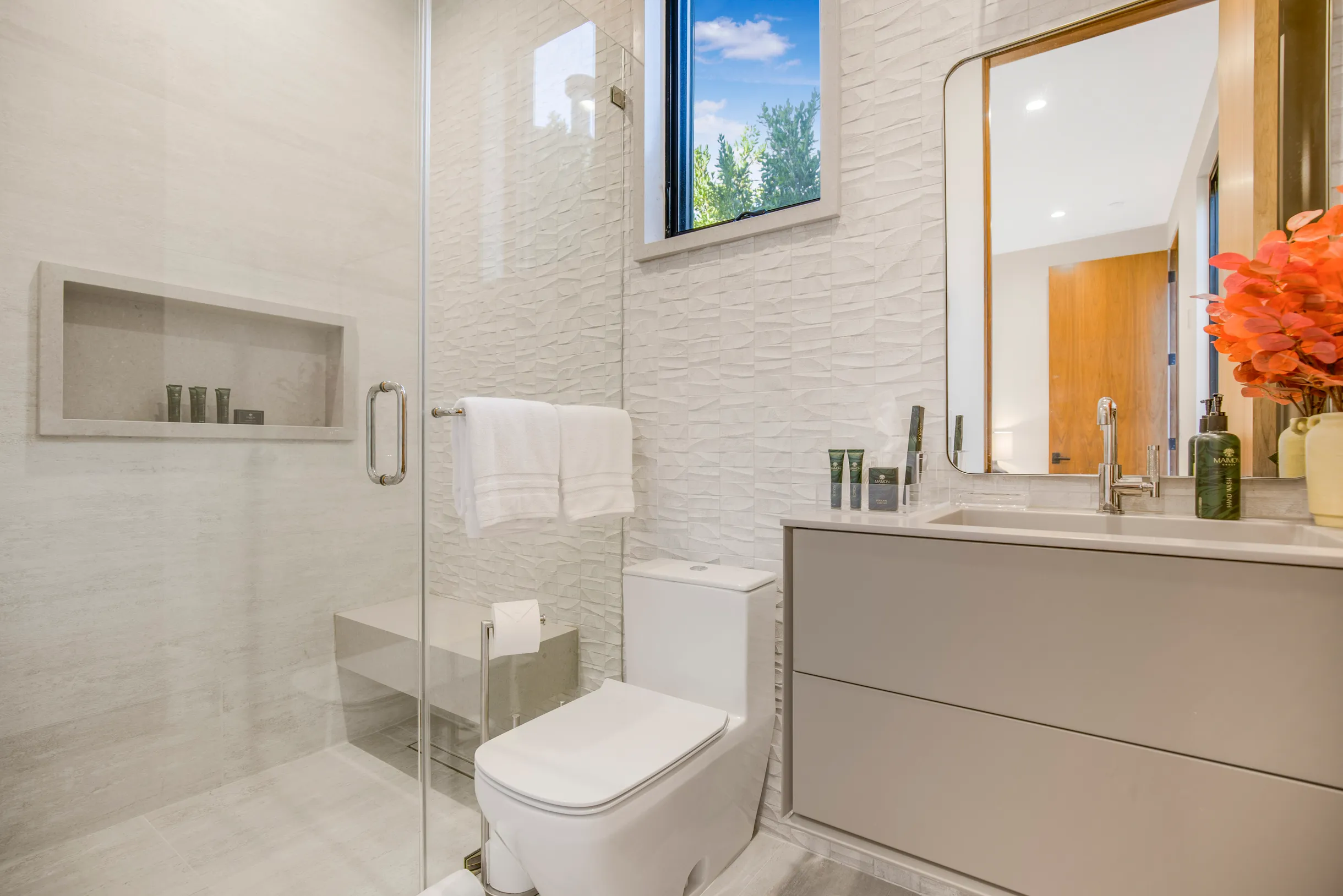 Wander Sherman Oaks Retreat #11