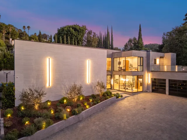 Wander Sherman Oaks Retreat #5