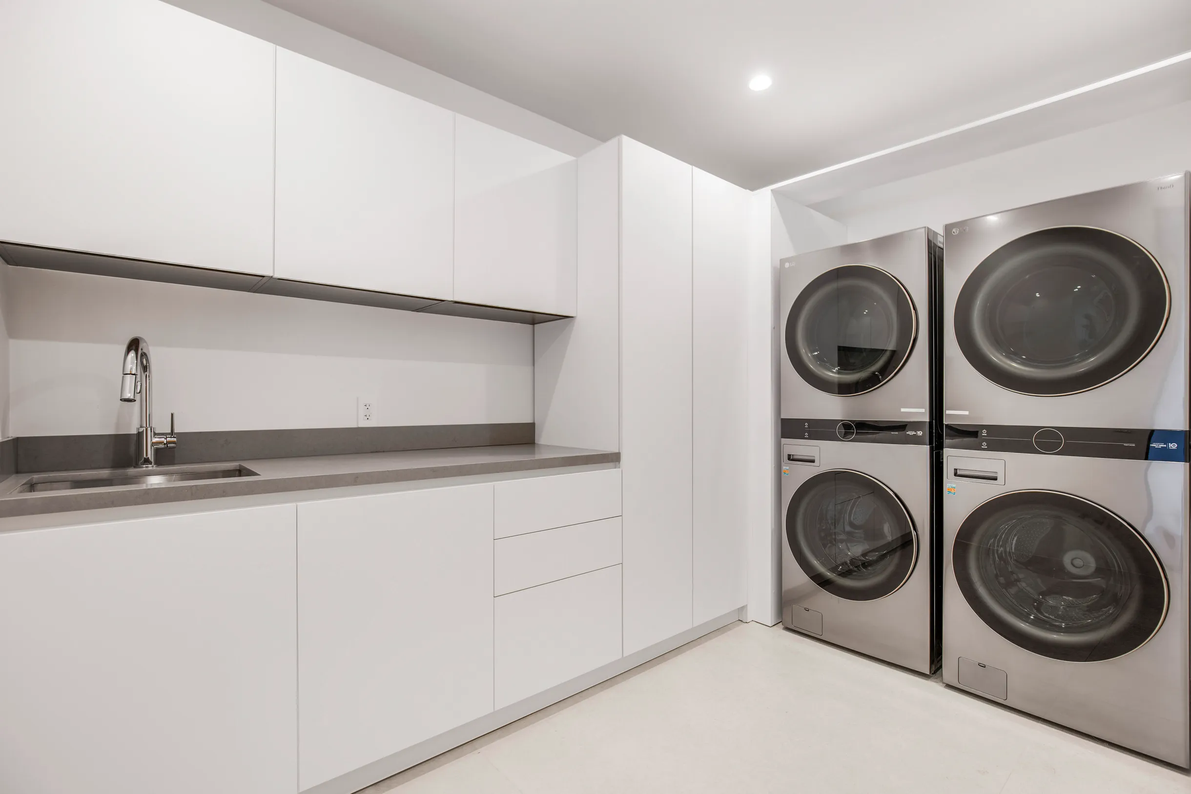 Wander Sherman Oaks Retreat #31