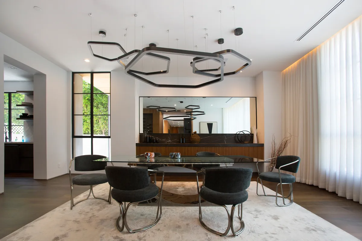 Wander Beverly Hills Escape