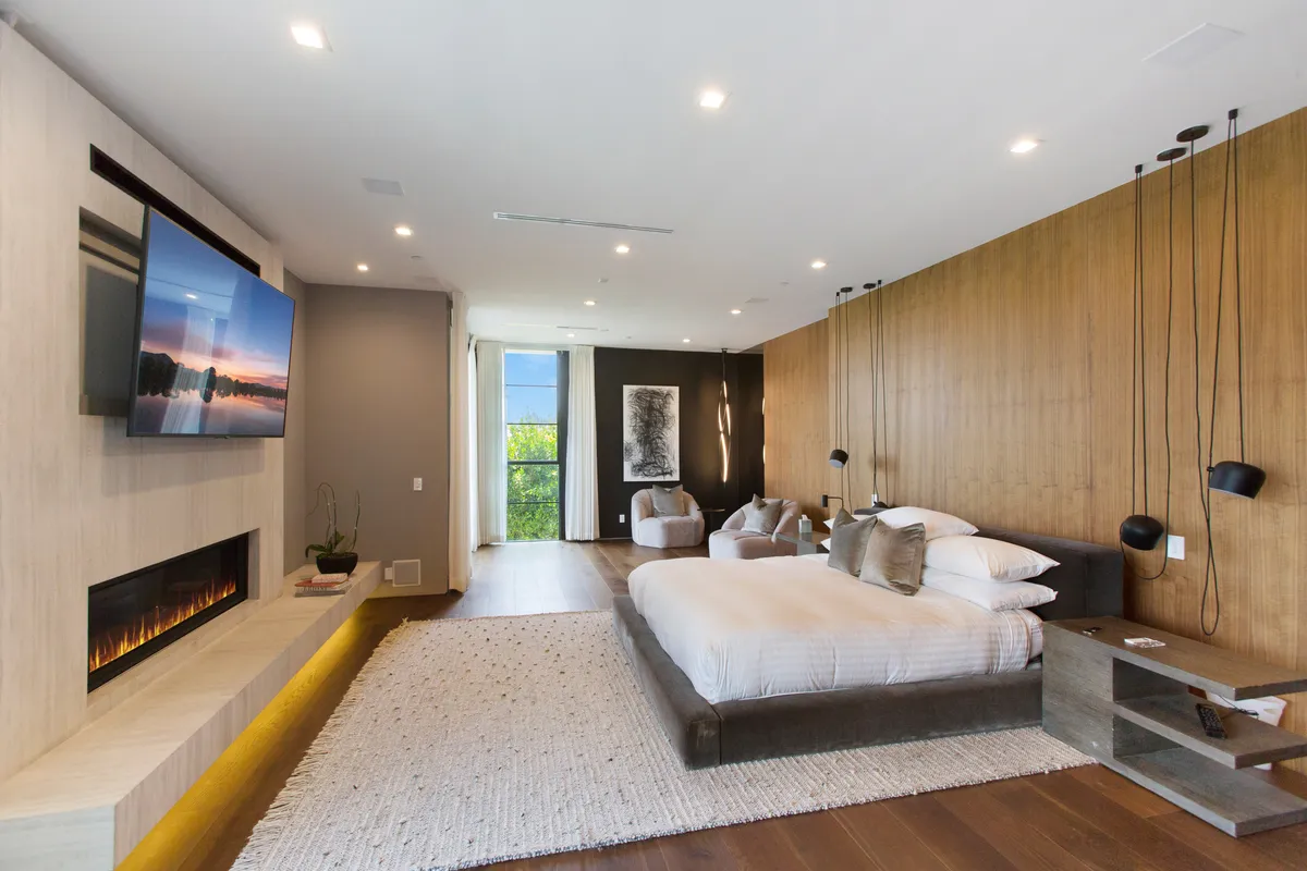 Bedroom 1 image
