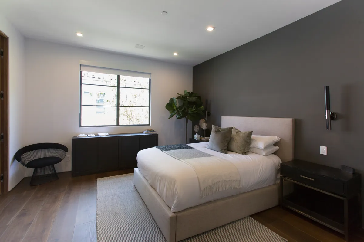 Bedroom 5 image