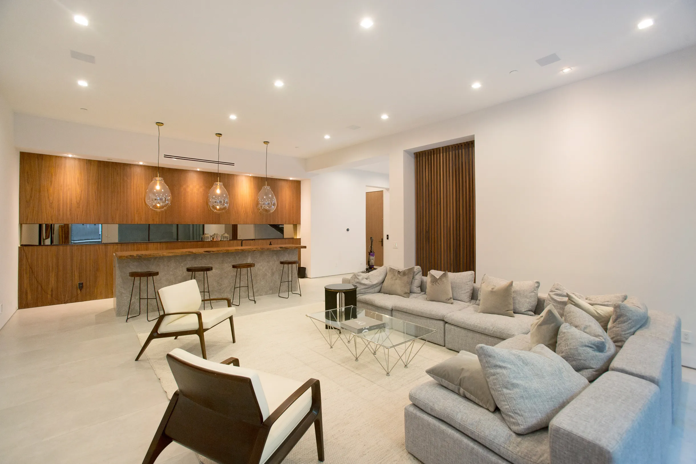 Wander Beverly Hills Escape #26