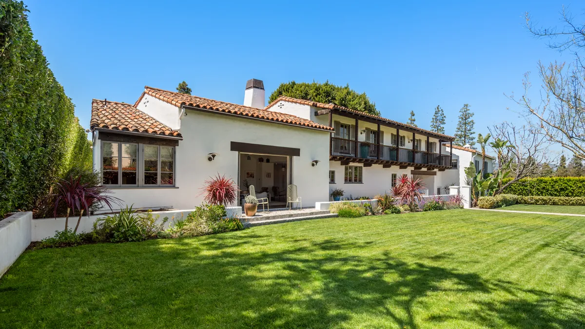 Wander Hollywood Hills Allure #4