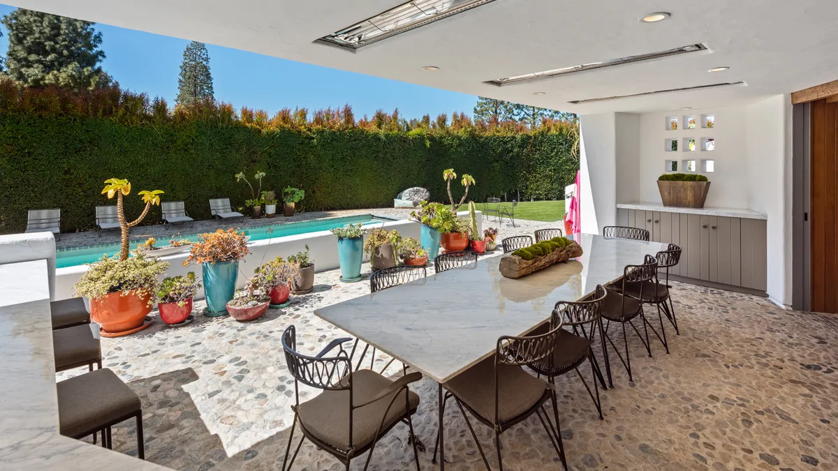 Wander Hollywood Hills Allure #75