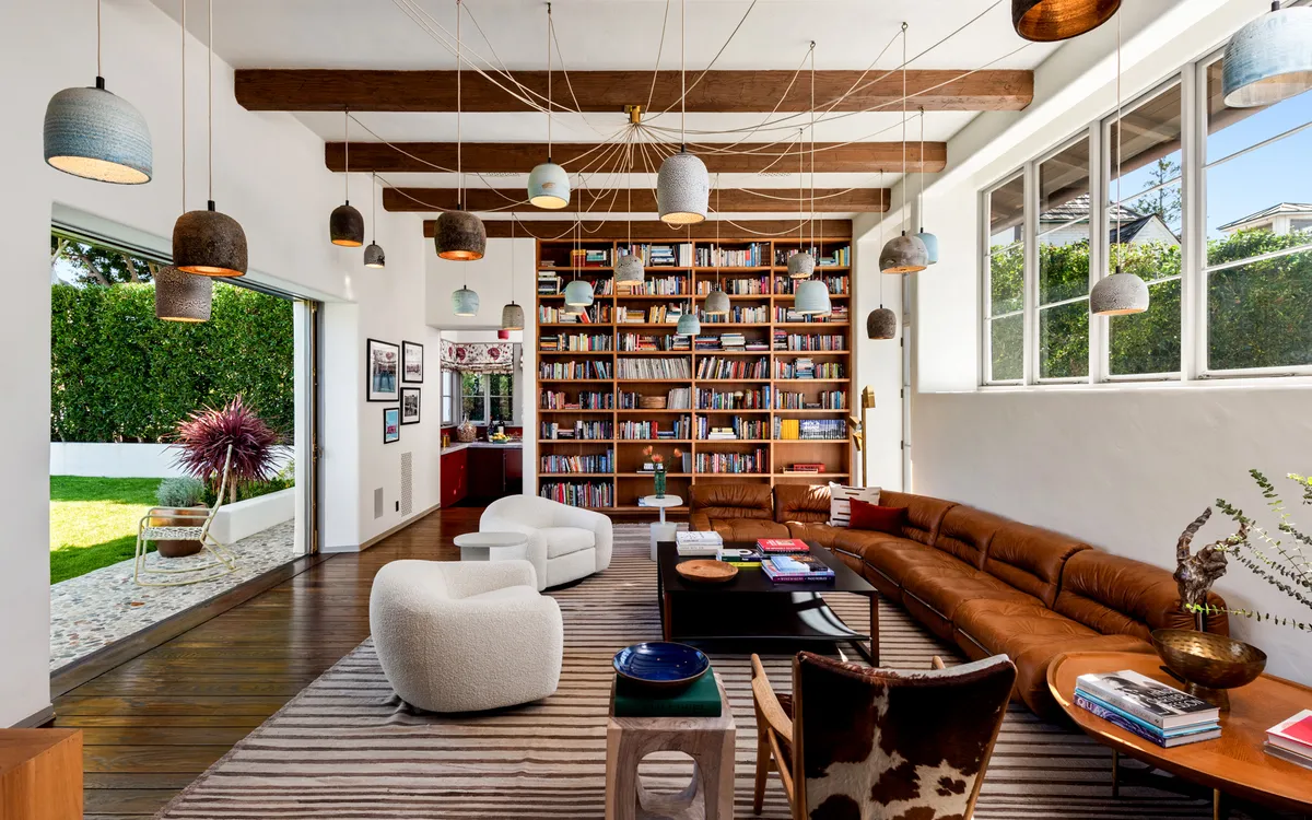 Wander Hollywood Hills Allure #55