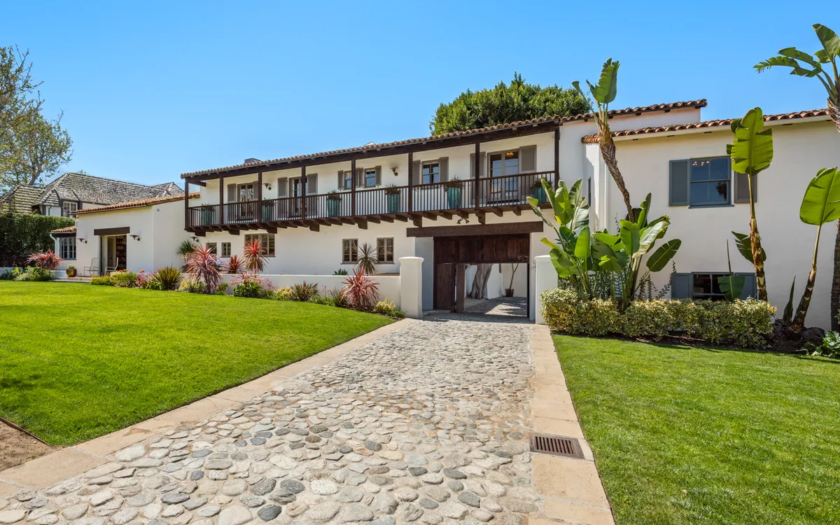 Wander Hollywood Hills Allure #57