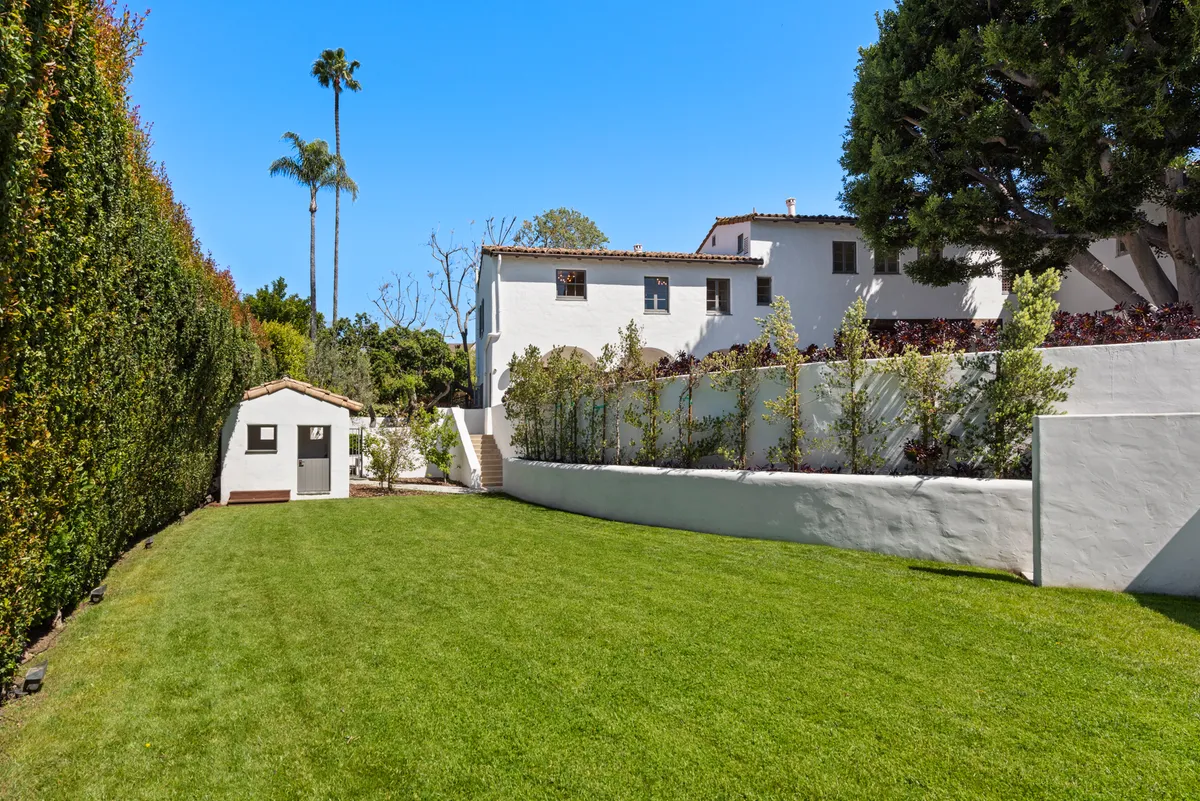 Wander Hollywood Hills Allure #25