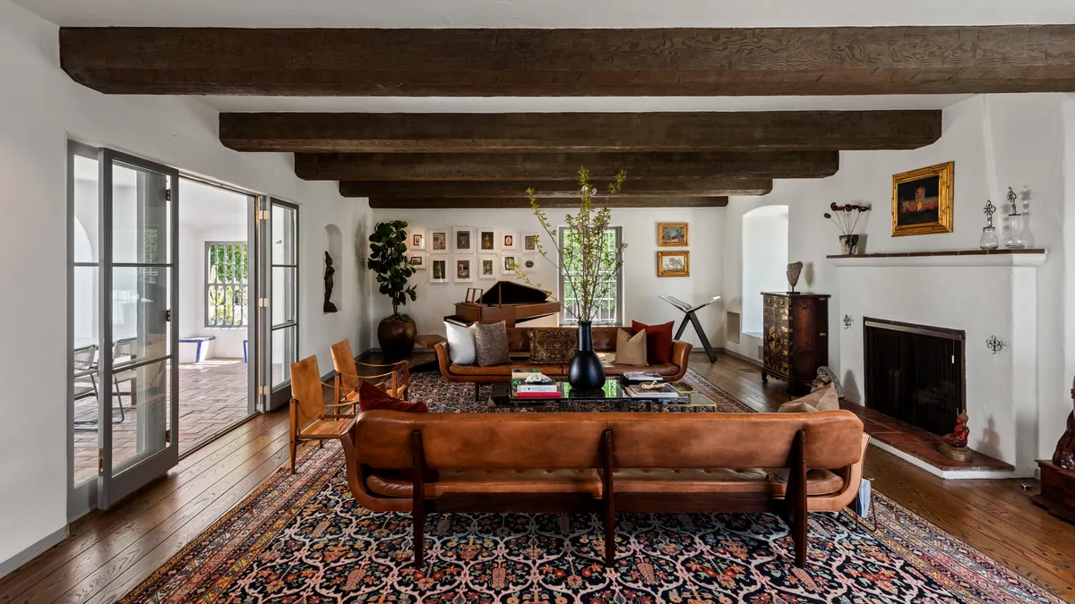 Wander Hollywood Hills Allure #28