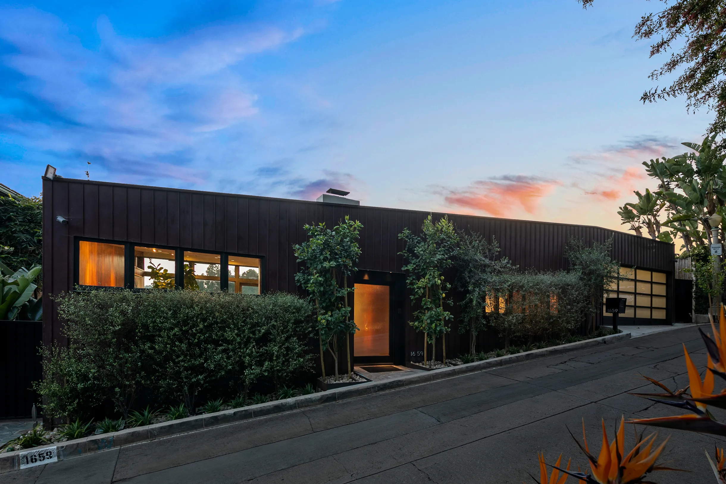 Wander Beverly Hills Gem #25