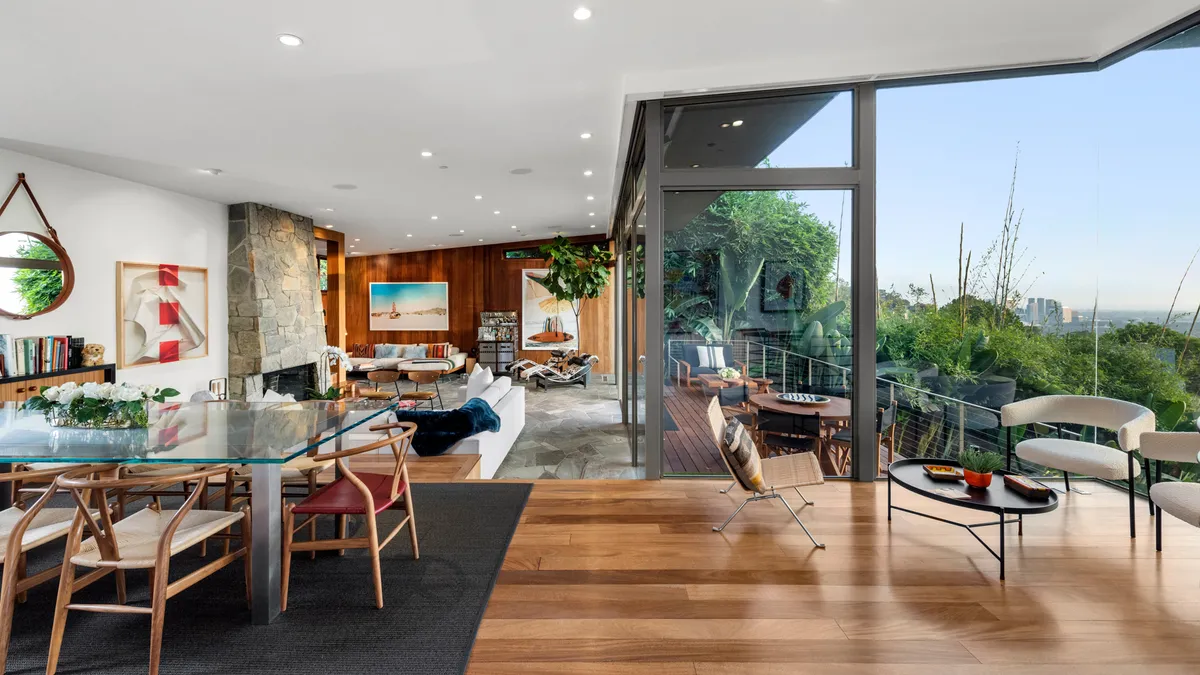 Wander Beverly Hills Gem #29