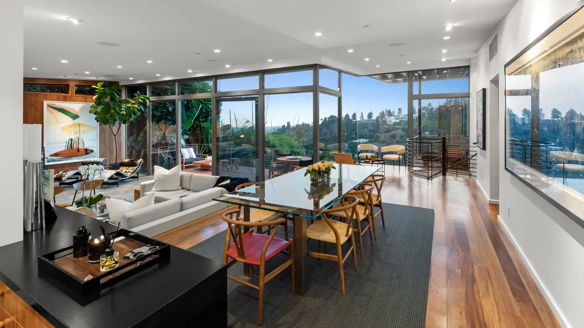 Wander Beverly Hills Gem #21