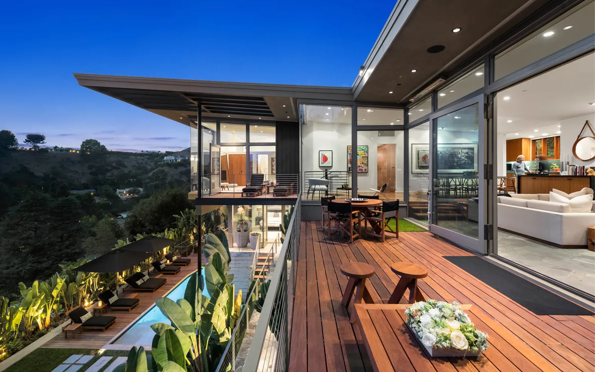 Wander Beverly Hills Gem #9