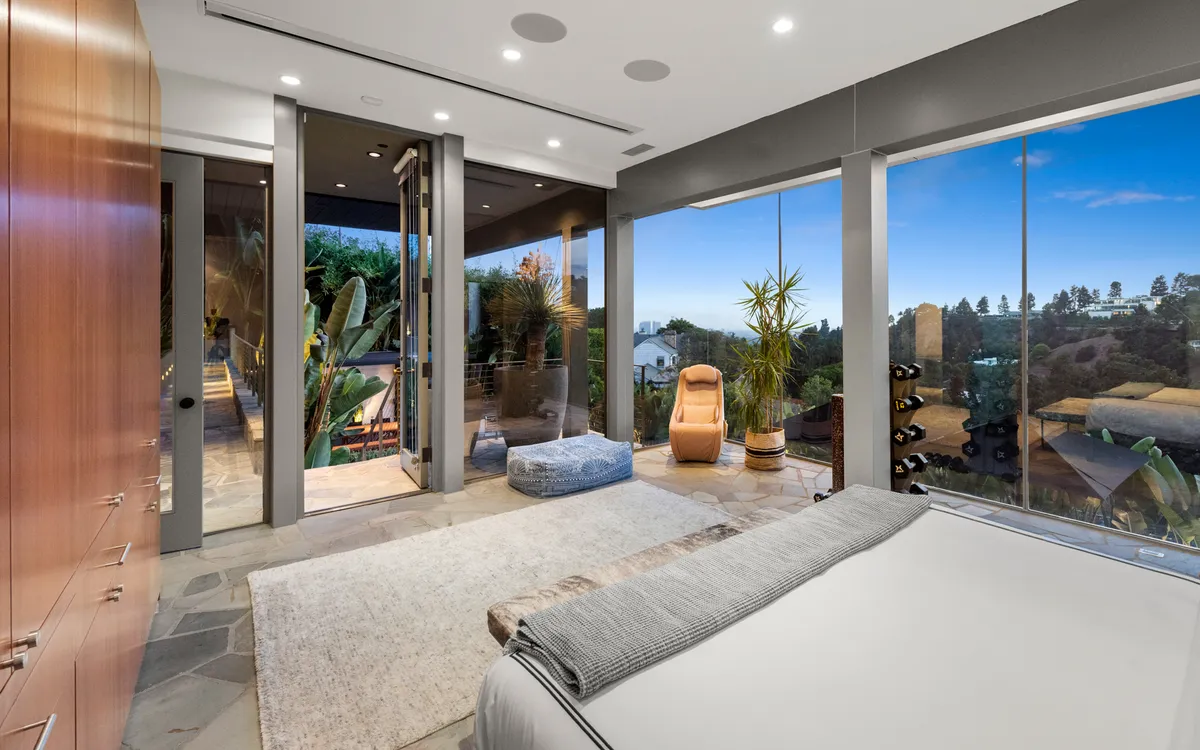 Wander Beverly Hills Gem #23