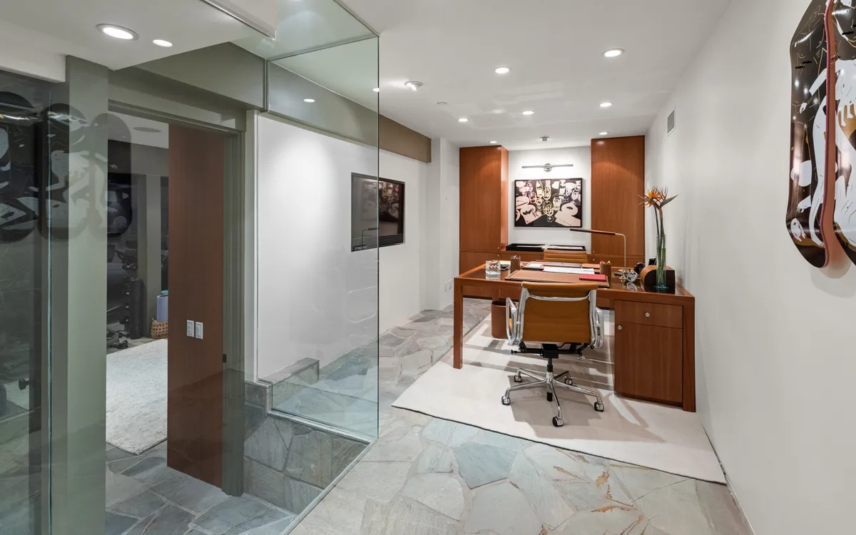 Wander Beverly Hills Gem #16