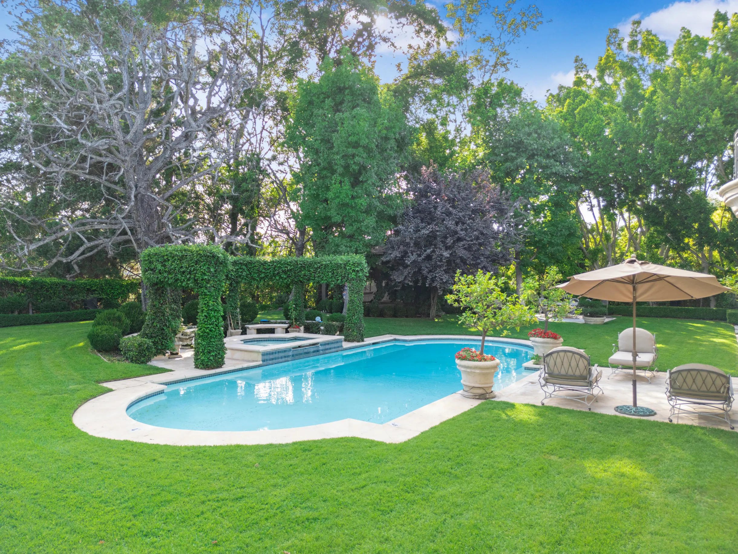 Wander Beverly Hills Villa #46