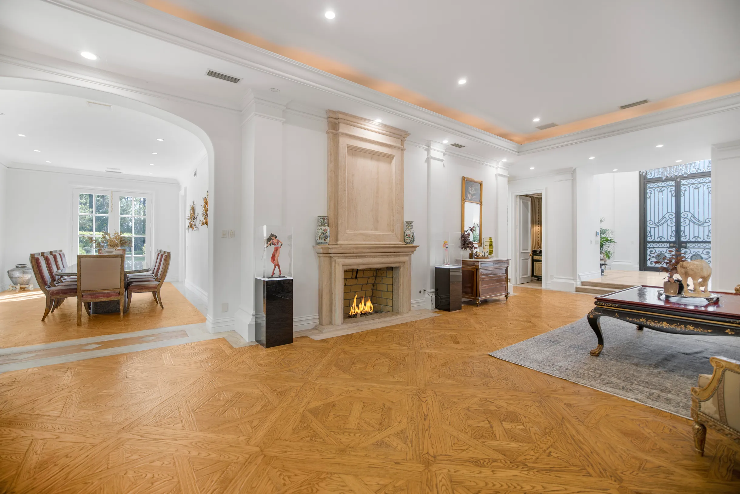 Wander Beverly Hills Villa #56