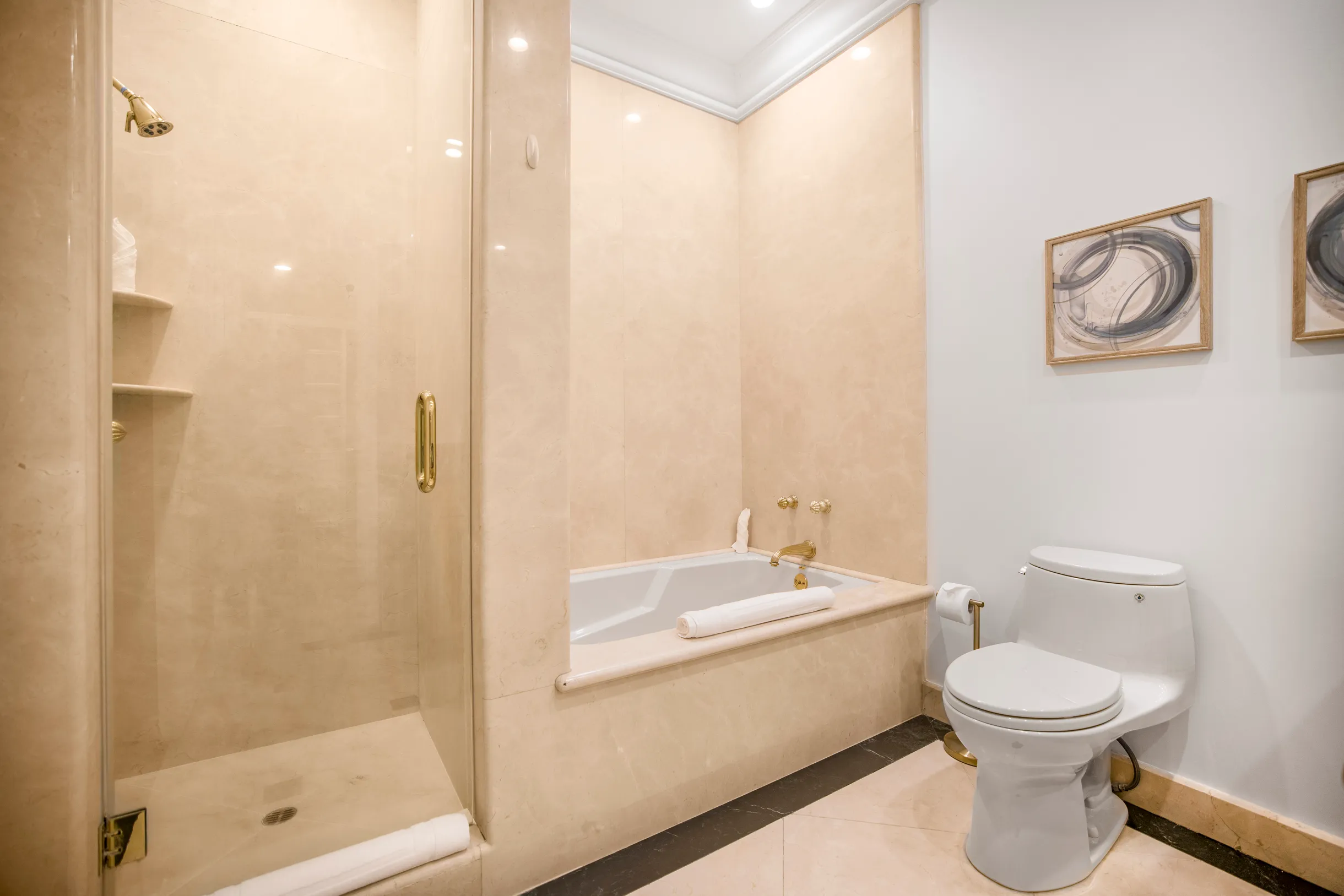 Wander Beverly Hills Villa #22